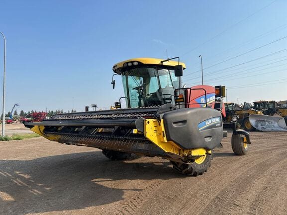 2015 New Holland SR130  Equipment Image0