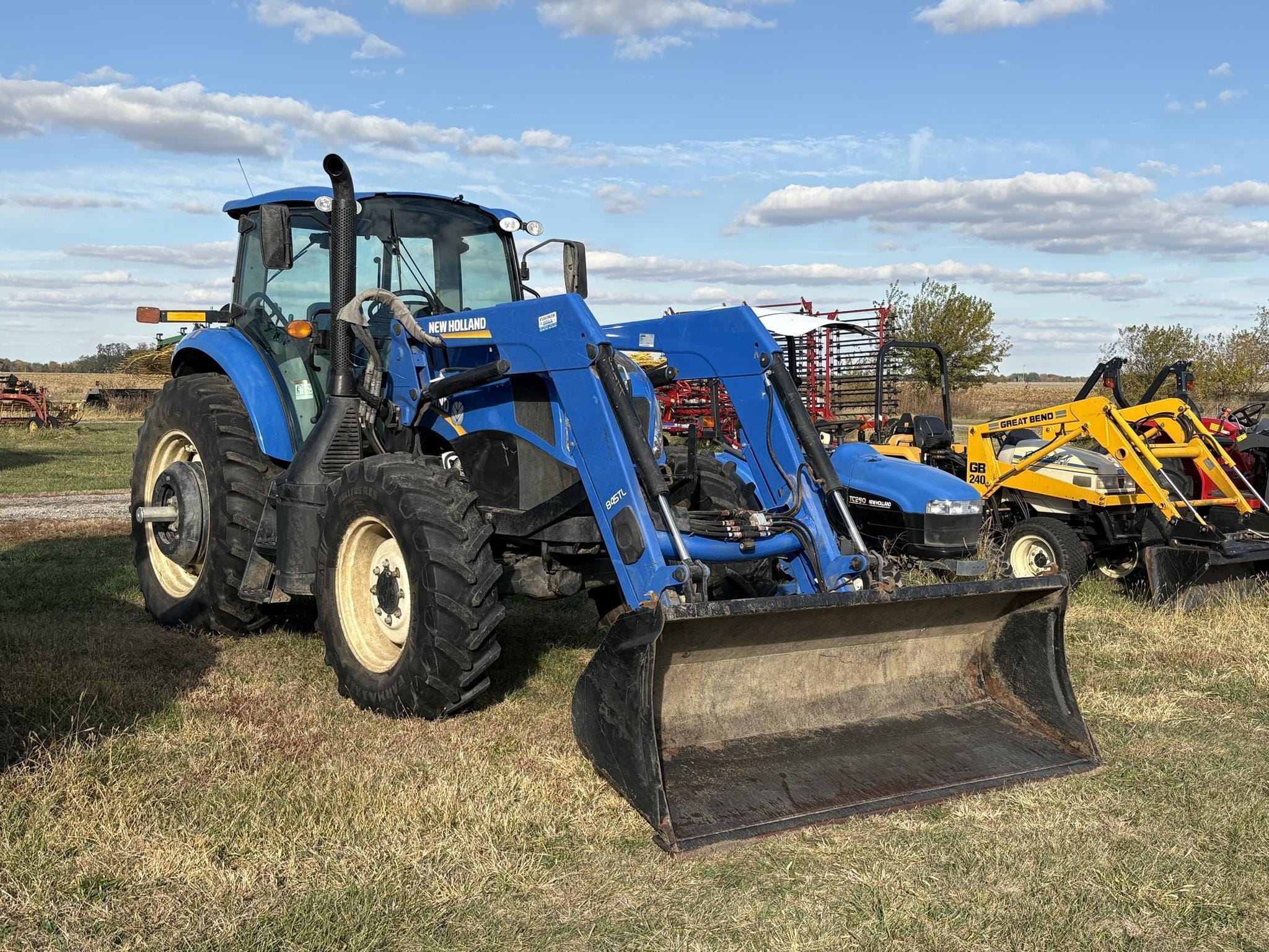 2015 New Holland TS6.120 Equipment Image0