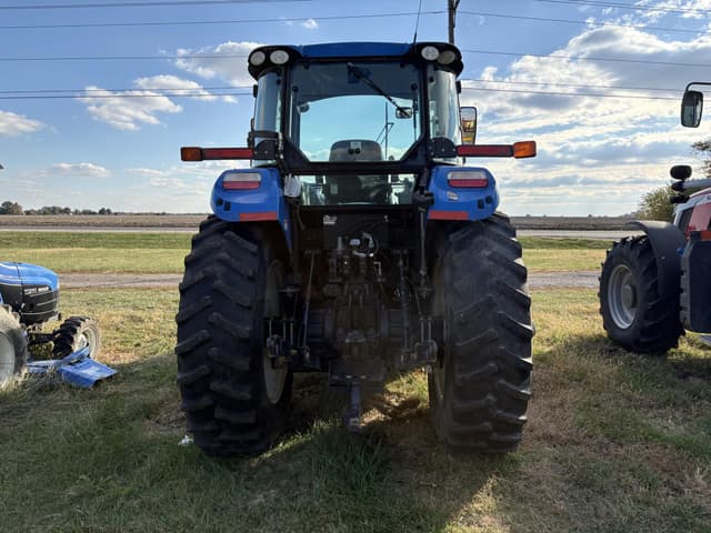 Image of New Holland TS6.120 equipment image 4