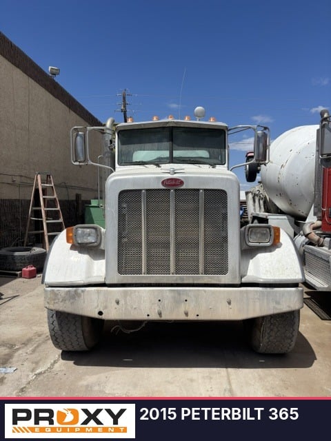 2015 Peterbilt 365 Equipment Image0