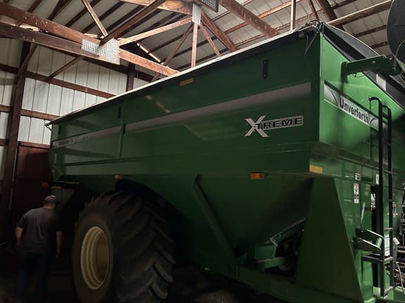 2015 Unverferth 1017 Equipment Image0