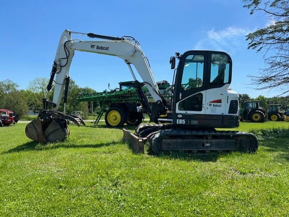 2016 Bobcat E85 Equipment Image0