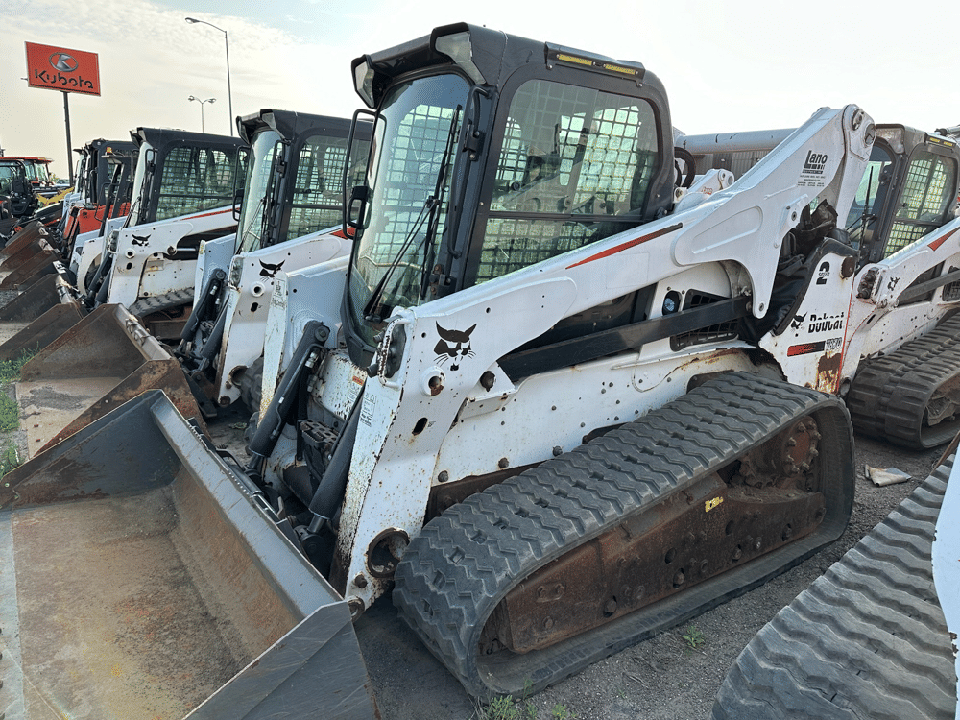 2016 Bobcat T870 Equipment Image0