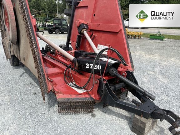 2016 Bush Hog 2720 Equipment Image0