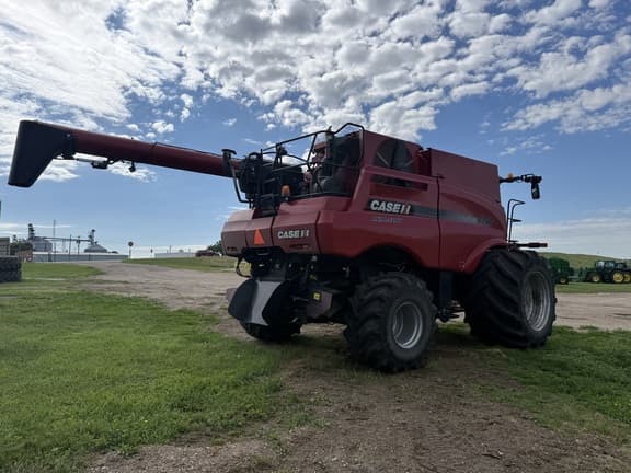 Image of Case IH 8240 equipment image 2