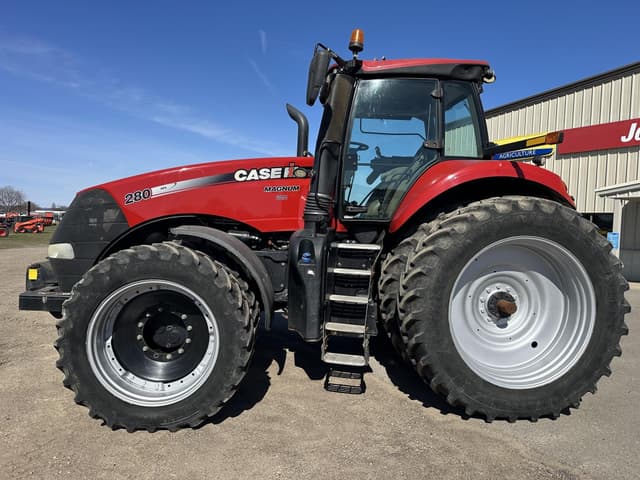 Image of Case IH Magnum 280 equipment image 1
