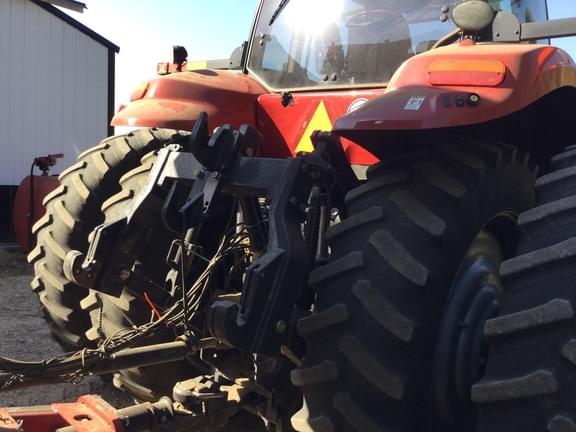 Image of Case IH Magnum 340 equipment image 3