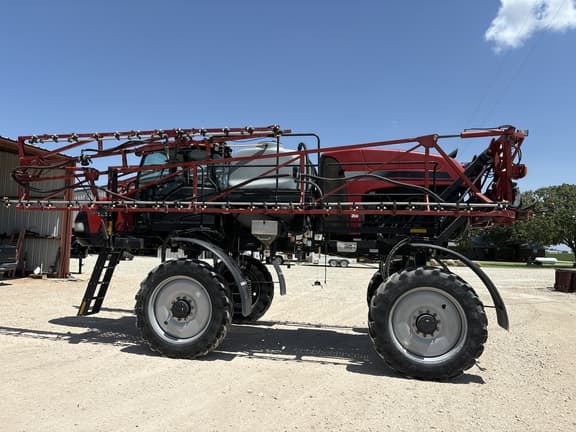 Image of Case IH Patriot 2250 equipment image 3