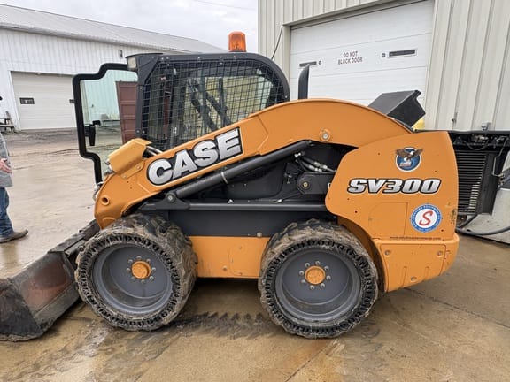 2016 Case SV300 Equipment Image0