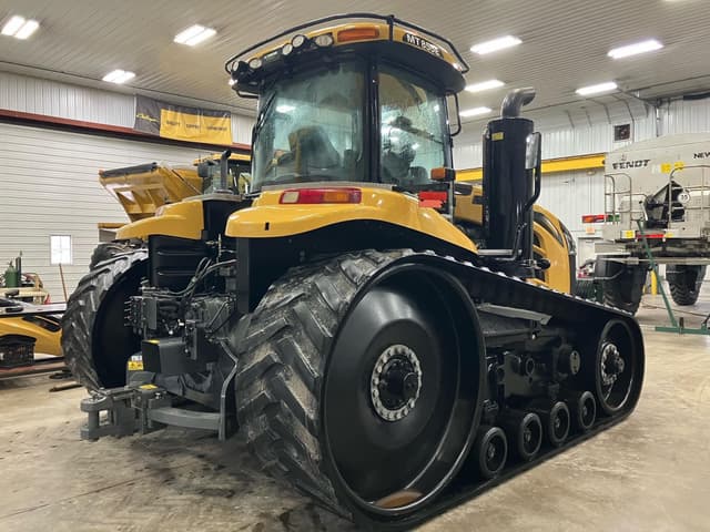 Image of Challenger MT855E equipment image 3