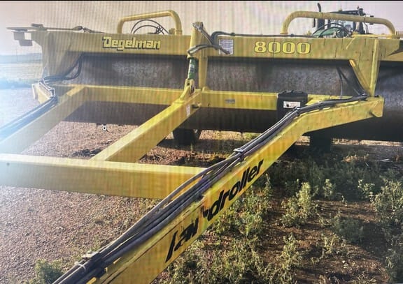 2016 Degelman 8000 Equipment Image0