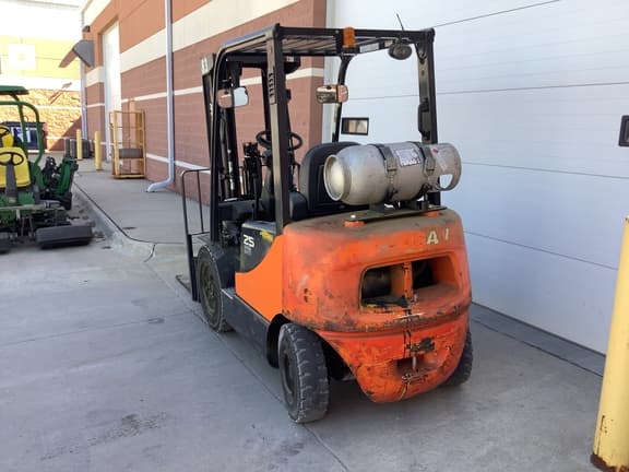 Image of  Doosan G25P-5 equipment image 3