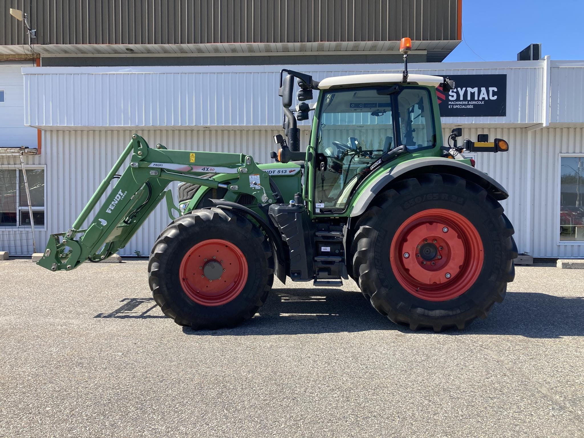 2016 Fendt 513 Vario Equipment Image0