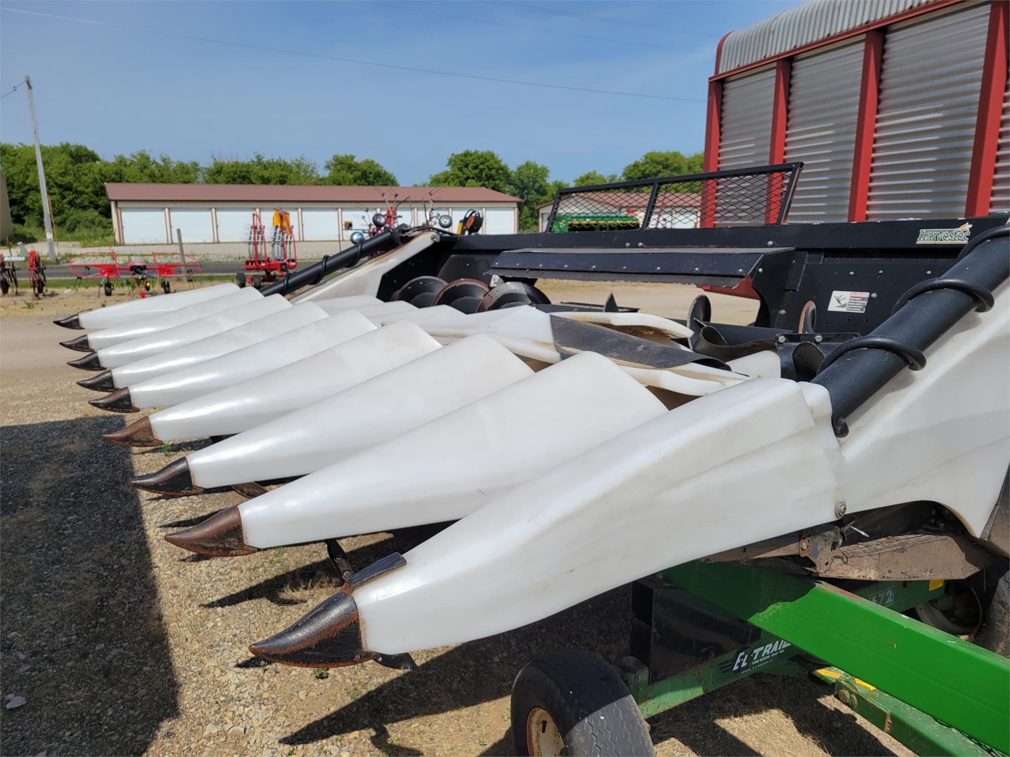 2016 Harvestec 6208C Equipment Image0