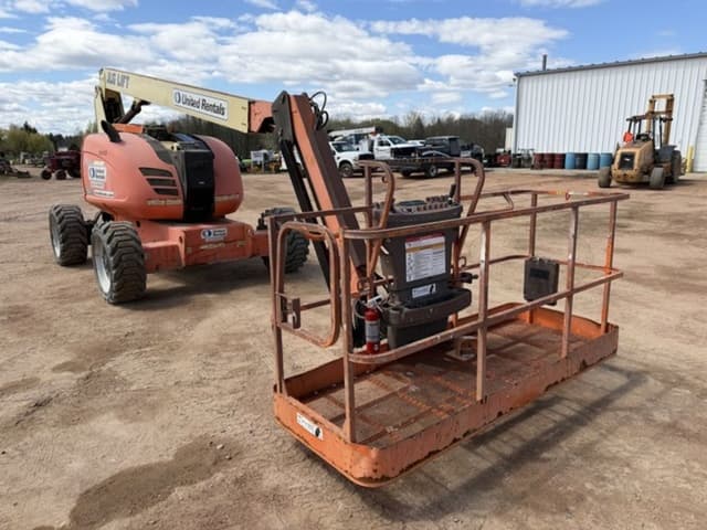 Image of JLG 600AJ equipment image 2