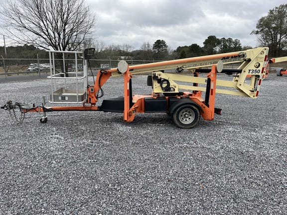 2016 JLG T350 Equipment Image0