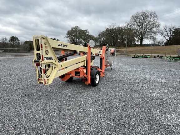 Image of JLG T500J equipment image 3