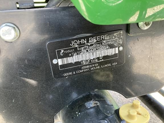 Image of John Deere 1023E equipment image 1