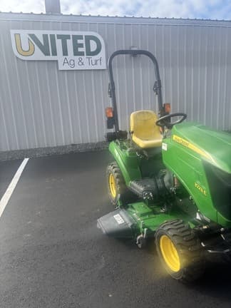 Image of John Deere 1023E equipment image 3