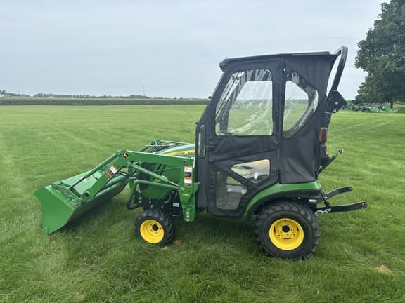 Image of John Deere 1025R equipment image 2