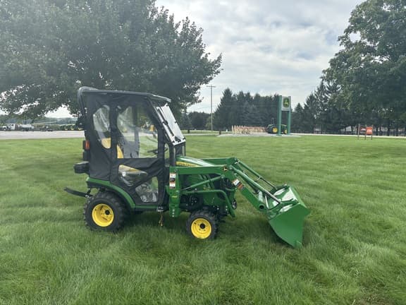 Image of John Deere 1025R equipment image 3