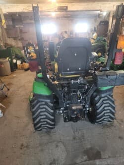 Image of John Deere 1025R equipment image 2