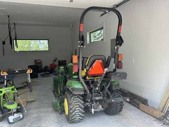 Image of John Deere 1025R equipment image 1