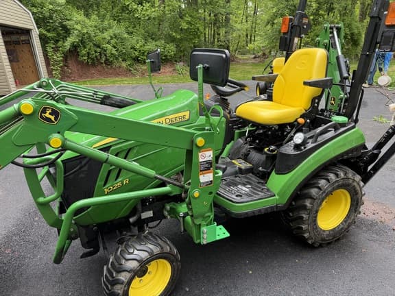 Image of John Deere 1025R Primary image