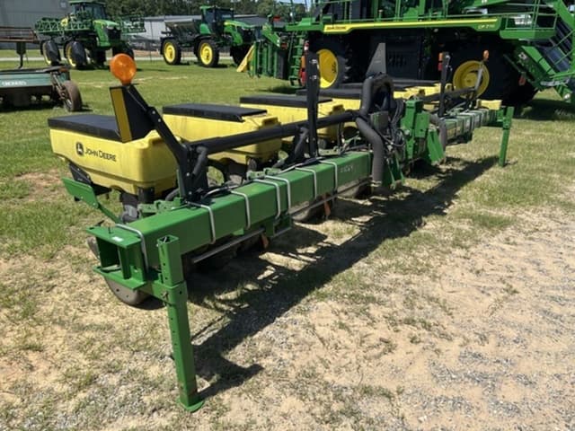 Image of John Deere 1705 equipment image 1