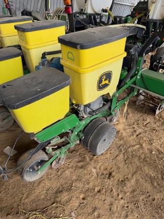 Image of John Deere 1705 Primary image