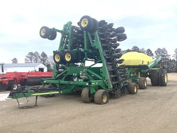 2016 John Deere 1890 Equipment Image0