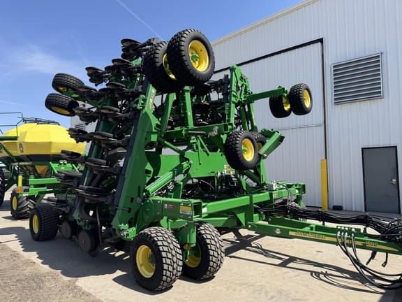 Image of John Deere 1890 equipment image 1