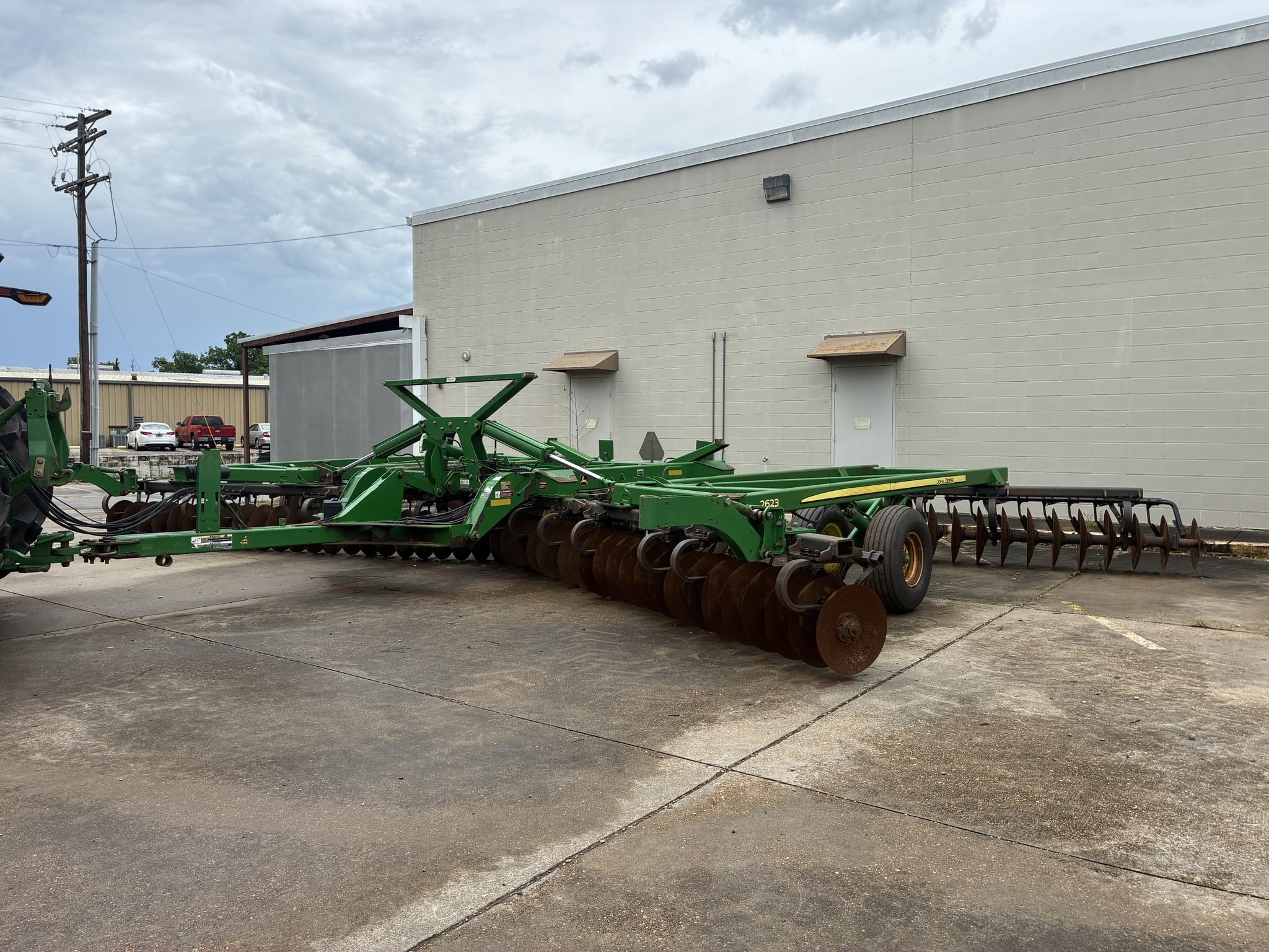 2016 John Deere 2623 Equipment Image0