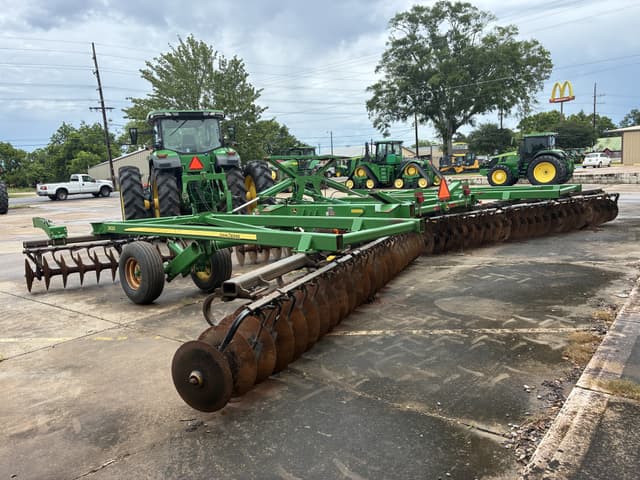 Image of John Deere 2623 equipment image 2