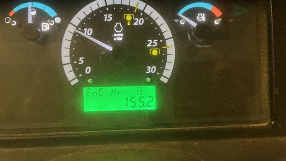 Image of John Deere 3033R equipment image 2