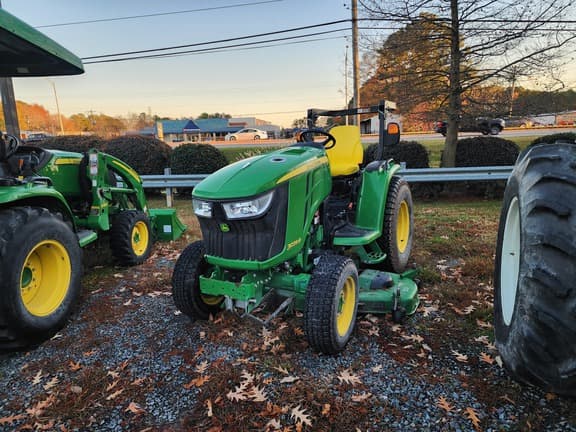 Image of John Deere 3039R equipment image 2