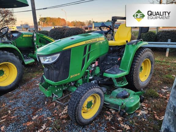 Image of John Deere 3039R Primary image