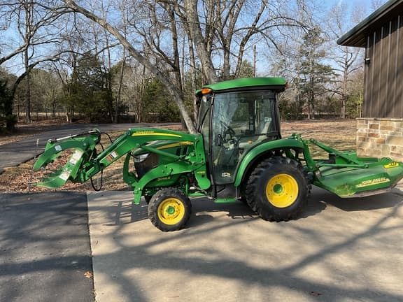 Image of John Deere 3046R Primary image
