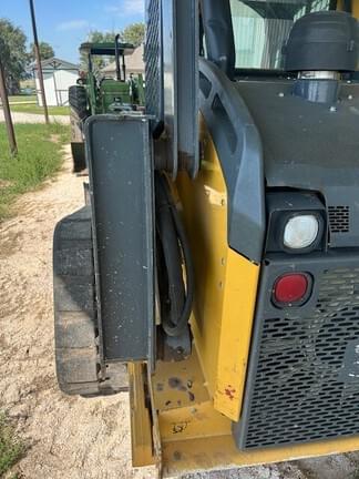 Image of John Deere 333E equipment image 4