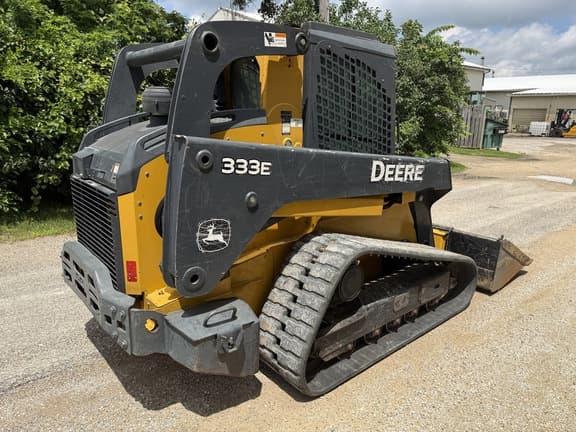 Image of John Deere 333E equipment image 4