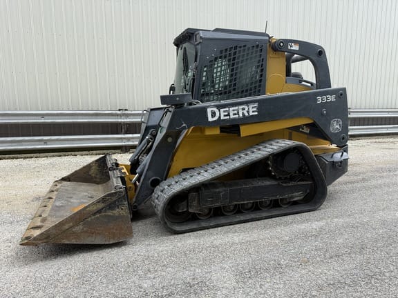 2016 John Deere 333E Equipment Image0