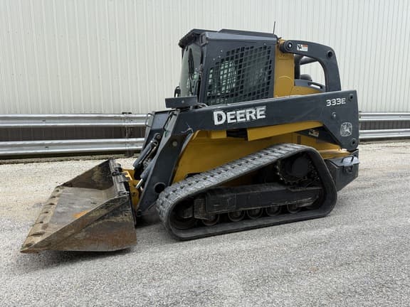 Image of John Deere 333E Primary image