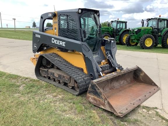 Image of John Deere 333E equipment image 2