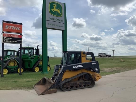 Image of John Deere 333E Primary image