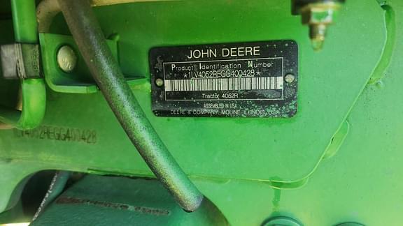 Image of John Deere 4052R equipment image 1