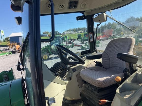 Image of John Deere 4066R equipment image 2