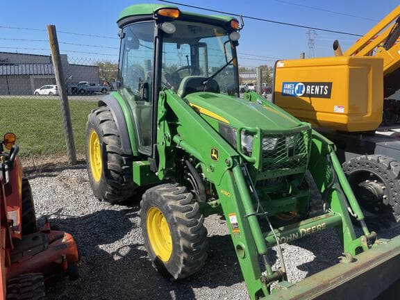 Image of John Deere 4066R equipment image 1