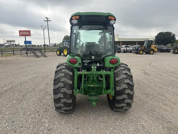 Image of John Deere 4066R equipment image 3