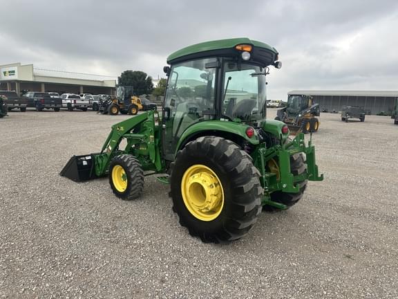 Image of John Deere 4066R equipment image 2