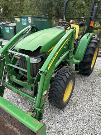 Image of John Deere 4105 equipment image 2